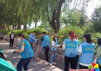 包保單位進社區開展“志愿服務日”環境整治活動