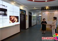 州法學會會長陳暉到延吉市河南街道白山社區視察法學會工作