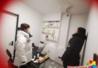 店中漏水社區幫解決 老板喜笑顏開過新年