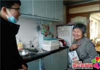 走訪慰問老黨員 貼心關懷暖人心